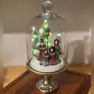 Valerie Parr Hill - 13.5” Lighted Glass Christmas Carolers Dome